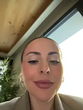 EmaSalis online show from 04-15-26, 09:05