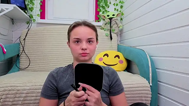 Misss Vikk online show from 11-09-25, 06:01