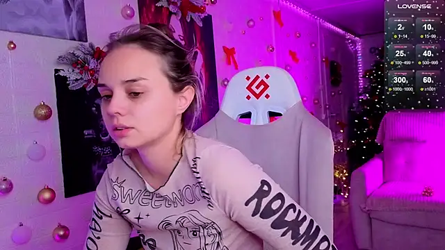 Misss Vikk online show from 12-15-25, 06:28