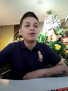 Snapshot of Tim_wolf chatting on 12-20-24, 01:54 Tim wolf online show from 12-20-24, 01:54