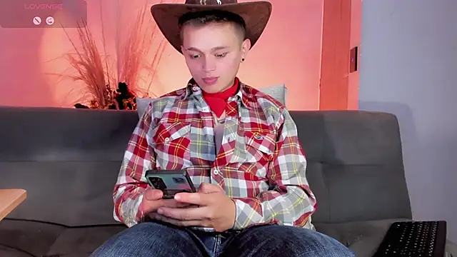 Snapshot of Tim_wolf chatting on 03-06-25, 04:52 Tim wolf online show from 03-06-25, 04:52