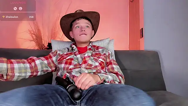 Snapshot of Tim_wolf chatting on 03-06-25, 07:57 Tim wolf online show from 03-06-25, 07:57