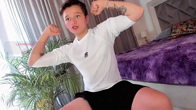 Snapshot of Tim_wolf chatting on 09-22-25, 04:09 Tim wolf online show from 09-22-25, 04:09