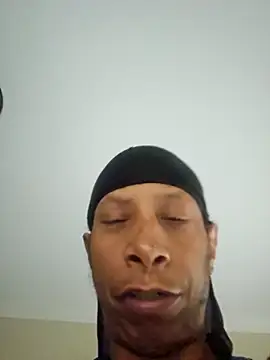 Vybezmaster online show from 11-18-25, 08:24