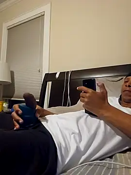 Vybezmaster online show from 11-23-25, 05:07