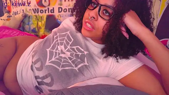 Snapshot of N1NT3NDH03 chatting on 02-25-25, 05:08 N1NT3NDH03 online show from 02-25-25, 05:08