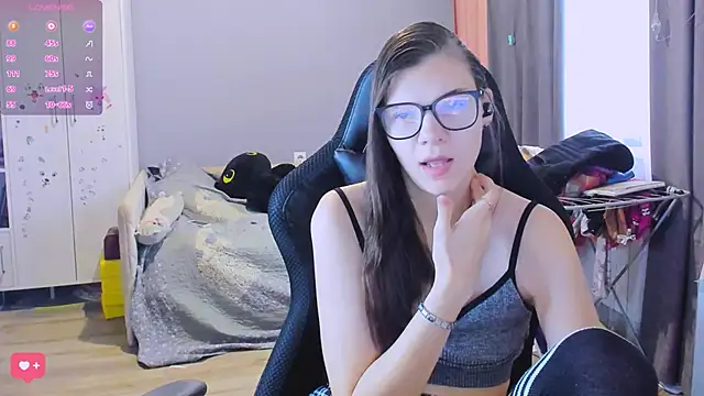 MollyLollipop online show from 02-11-26, 03:11