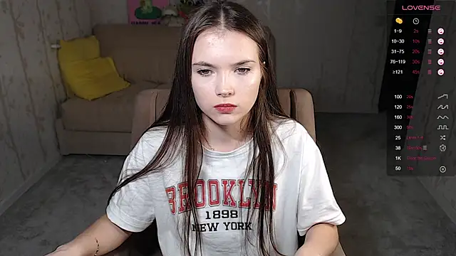 Eva Davie online show from 02-28-25, 02:42