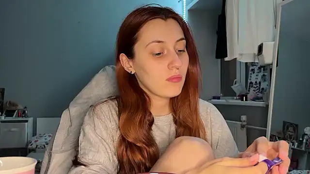 Snapshot of Uniarten chatting on 10-07-25, 06:16 Uniarten online show from 10-07-25, 06:16