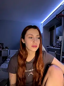 Snapshot of Uniarten chatting on 11-23-25, 06:30 Uniarten online show from 11-23-25, 06:30