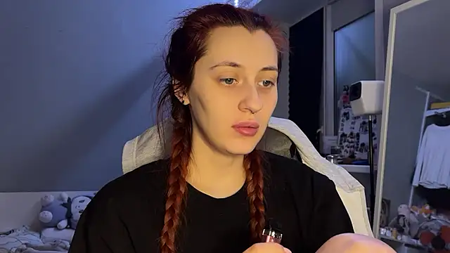 Snapshot of Uniarten chatting on 01-11-26, 08:14 Uniarten online show from 01-11-26, 08:14