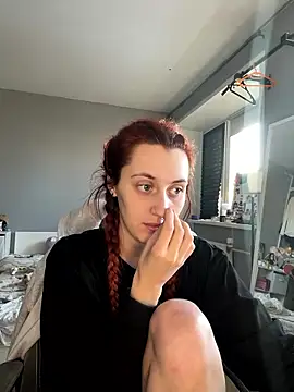 Snapshot of Uniarten chatting on 01-13-26, 11:04 Uniarten online show from 01-13-26, 11:04