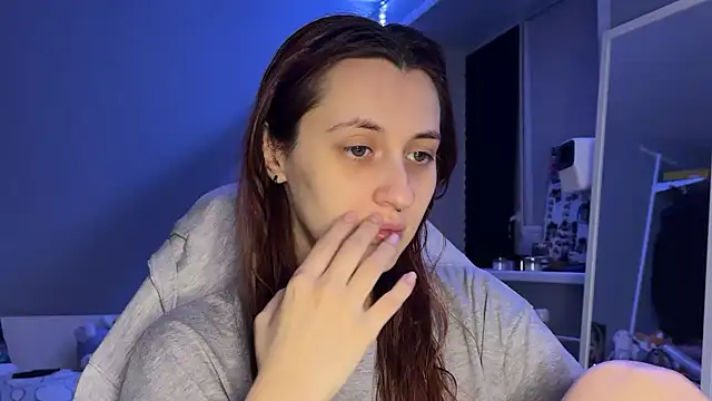 Snapshot of Uniarten chatting on 04-01-26, 06:38 Uniarten online show from 04-01-26, 06:38