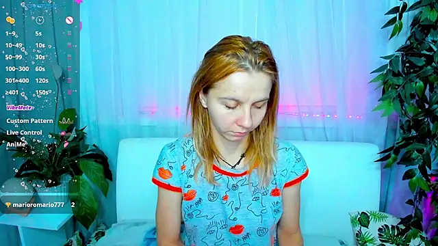 Snapshot of Bell_a_mi_ chatting on 01-24-25, 01:45 Bell a mi online show from 01-24-25, 01:45