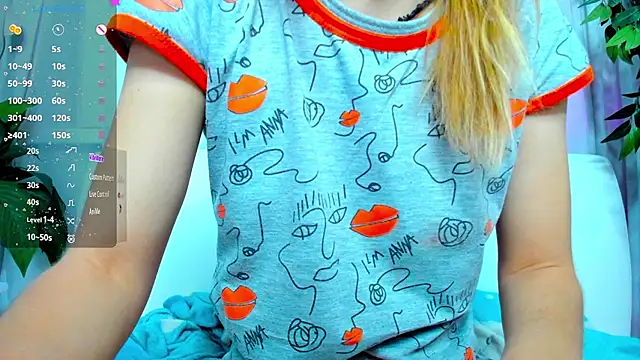 Snapshot of Bell_a_mi_ chatting on 01-31-25, 04:47 Bell a mi online show from 01-31-25, 04:47