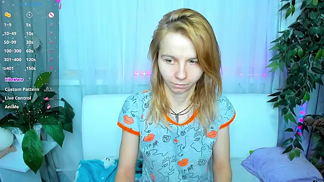 Snapshot of Bell_a_mi_ chatting on 02-04-25, 01:56 Bell a mi online show from 02-04-25, 01:56