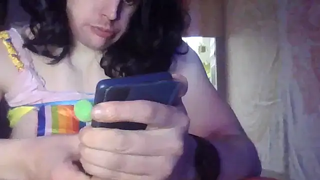 Snapshot of slankecrosdresser chatting on 02-06-25, 02:48 slankecrosdresser online show from 02-06-25, 02:48