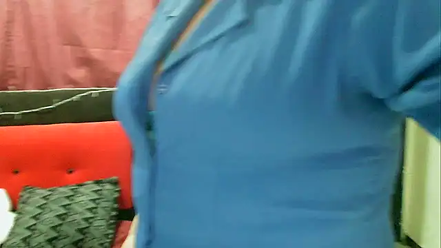 Snapshot of yayita_mature chatting on 01-13-25, 10:24 yayita mature online show from 01-13-25, 10:24