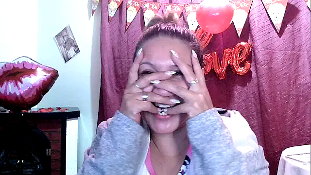 Snapshot of yayita_mature chatting on 02-10-25, 12:52 yayita mature online show from 02-10-25, 12:52