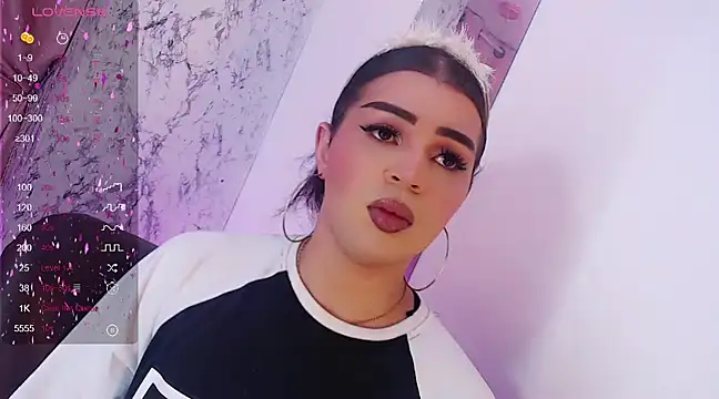 Snapshot of Alexandra_Hornny chatting on 03-02-25, 10:14 Alexandra Hornny online show from 03-02-25, 10:14