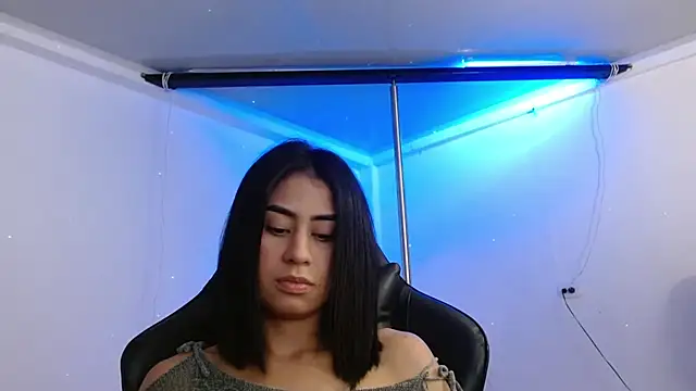 Martina1369 online show from 06-10-26, 05:07