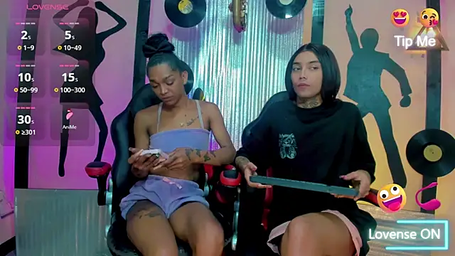 nickyminach  online show from 01-07-26, 07:49