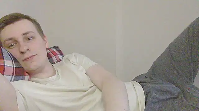 Snapshot of your_andy chatting on 04-29-26, 05:44 your andy online show from 04-29-26, 05:44