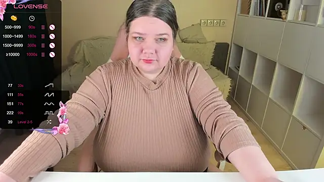 Snapshot of PlumPie chatting on 01-16-26, 04:22 PlumPie online show from 01-16-26, 04:22