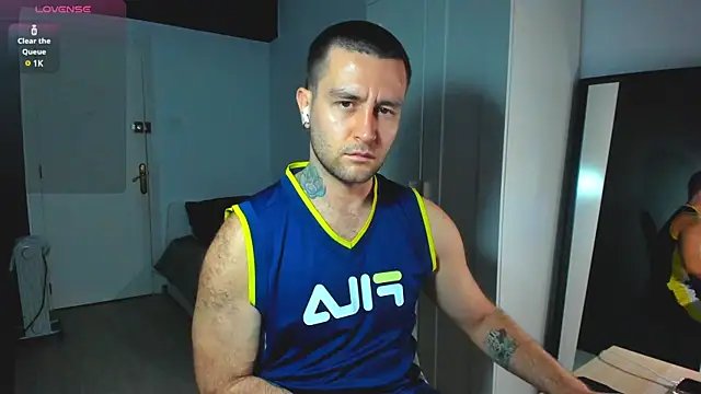 Snapshot of HonestAndrew chatting on 01-27-25, 07:14 HonestAndrew online show from 01-27-25, 07:14