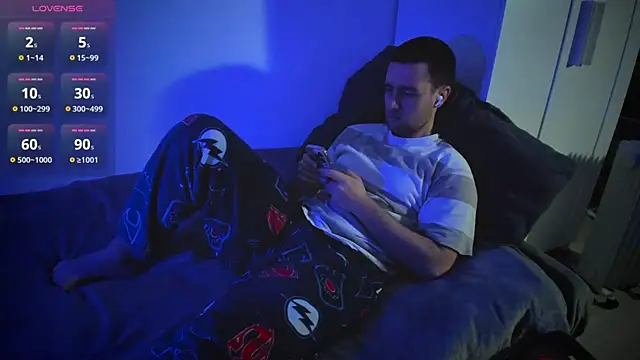 Snapshot of HonestAndrew chatting on 02-12-25, 06:29 HonestAndrew online show from 02-12-25, 06:29