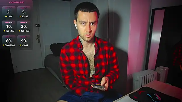 Snapshot of HonestAndrew chatting on 02-14-25, 06:45 HonestAndrew online show from 02-14-25, 06:45