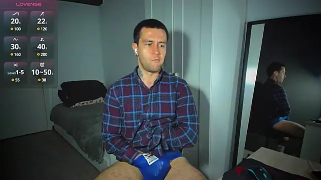 Snapshot of HonestAndrew chatting on 02-20-25, 06:35 HonestAndrew online show from 02-20-25, 06:35