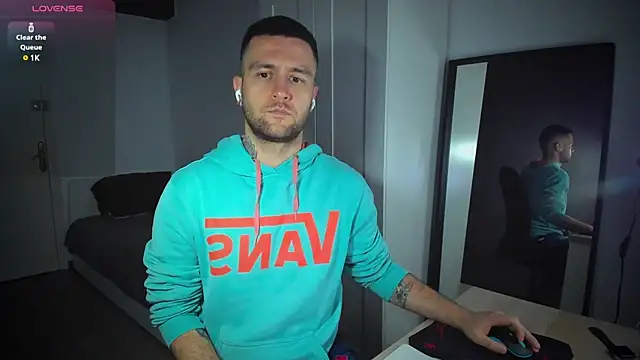 Snapshot of HonestAndrew chatting on 02-26-25, 05:53 HonestAndrew online show from 02-26-25, 05:53