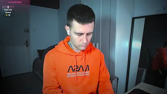 Snapshot of HonestAndrew chatting on 03-16-25, 07:37 HonestAndrew online show from 03-16-25, 07:37