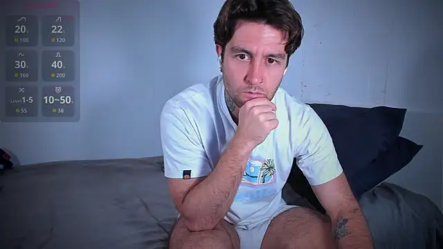 Snapshot of HonestAndrew chatting on 12-04-25, 08:01 HonestAndrew online show from 12-04-25, 08:01