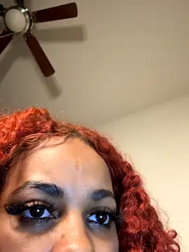 Cloutchasercrystall online show from 10-07-25, 03:04