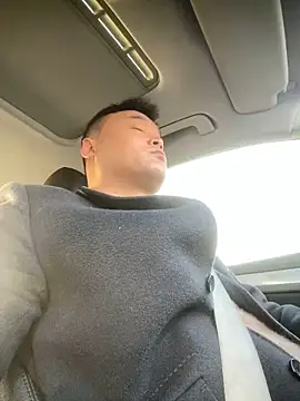 Snapshot of S00 chatting on 12-12-24, 12:27 S00 online show from 12-12-24, 12:27