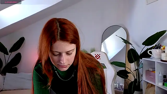 doll lesli online show from 10-08-25, 06:44