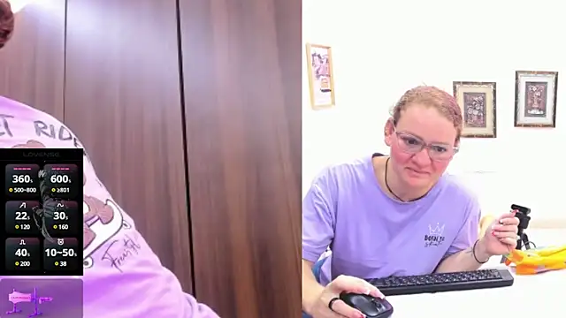 Paulina Davis  online show from 02-23-25, 09:26