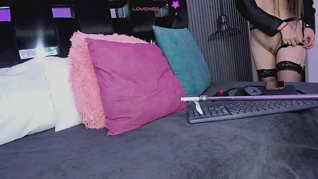 levana1 online show from 11-21-25, 09:24