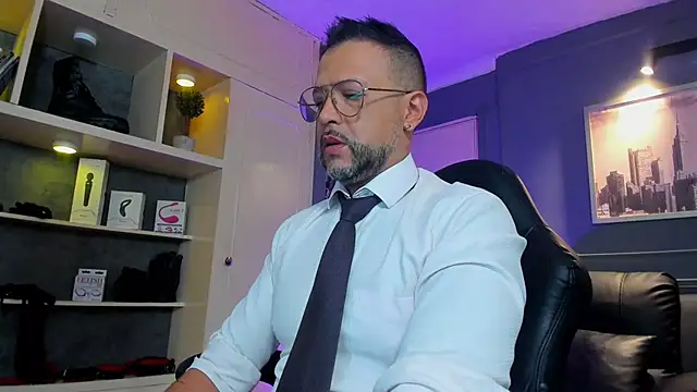 MrFrank tattoo online show from 11-25-25, 11:54