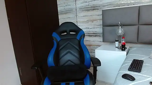 oliver  brown online show from 12-13-24, 09:09