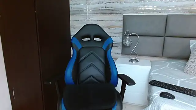 oliver  brown online show from 12-31-24, 10:01