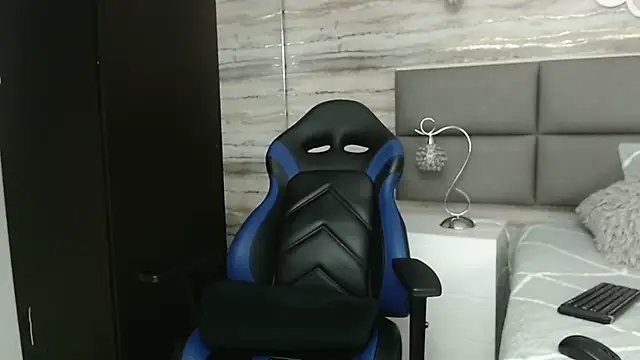 oliver  brown online show from 01-15-25, 08:26