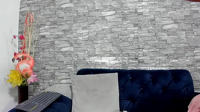 LizzRouse online show from 02-23-25, 06:01