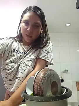 LizzRouse online show from 10-20-25, 05:13