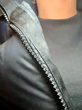 Strongqueen online show from 11-17-25, 10:48