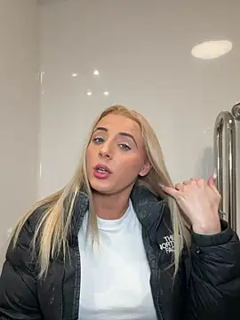 Strongqueen online show from 04-18-26, 07:58