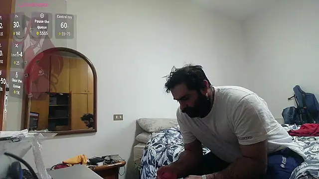 Snapshot of Attila985 chatting on 03-24-26, 03:06 Attila985 online show from 03-24-26, 03:06