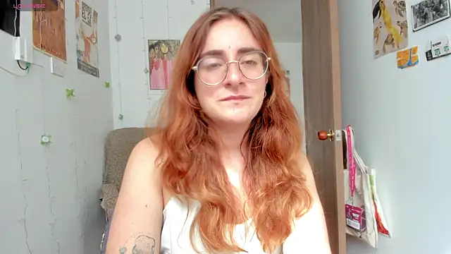 linda giggle online show from 10-06-25, 02:03